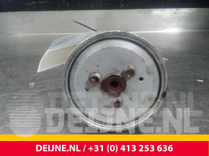 Usagé Pompe de direction Audi A6 Prix € 19,00 Règlement à la marge proposé par van Deijne Onderdelen Uden B.V.