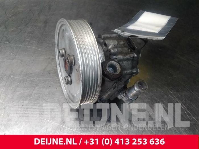 Usagé Pompe de direction Audi A6 (C6) 3.0 TDI V6 24V Quattro Prix € 30,00 Règlement à la marge proposé par van Deijne Onderdelen Uden B.V.