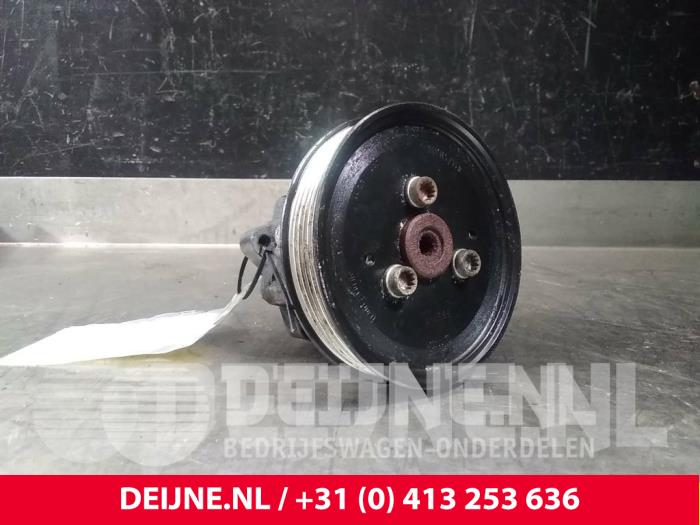 Used Power steering pump Audi A6 Price € 30,00 Margin scheme offered by van Deijne Onderdelen Uden B.V.