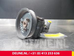 Usagé Pompe de direction Audi A6 Prix € 30,00 Règlement à la marge proposé par van Deijne Onderdelen Uden B.V.