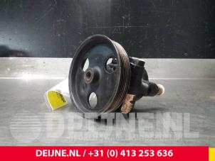 Usados Bomba de dirección asistida Nissan Kubistar Precio € 42,35 IVA incluido ofrecido por van Deijne Onderdelen Uden B.V.