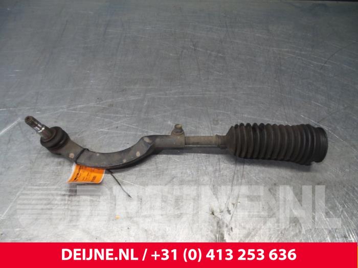 Tie rod, left from a Opel Movano (4A1; 4A2; 4B2; 4B3; 4C2; 4C3) 2.5 CDTI 16V DPF 2008