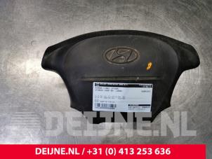 Used Left airbag (steering wheel) Hyundai H-1/H-200 2.5 CRDi Powervan Price on request offered by van Deijne Onderdelen Uden B.V.