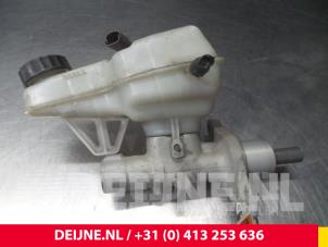 Usagé Cylindre de frein principal Fiat Scudo (270) 2.0 D Multijet 4x4 Prix sur demande proposé par van Deijne Onderdelen Uden B.V.