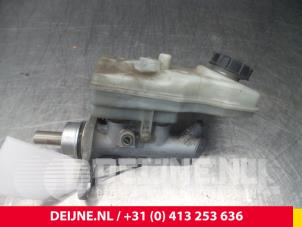Usagé Cylindre de frein principal Renault Megane Prix € 25,00 Règlement à la marge proposé par van Deijne Onderdelen Uden B.V.