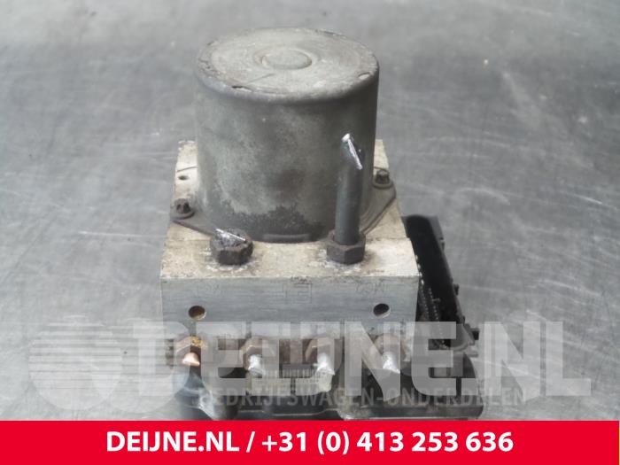 Usagé Bloc ABS Ford Transit Prix € 18,15 Prix TTC proposé par van Deijne Onderdelen Uden B.V.