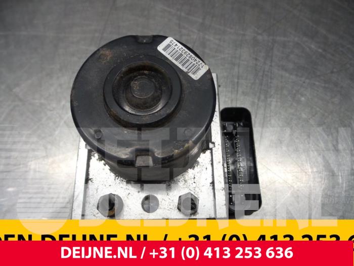 Usagé Bloc ABS Fiat Doblo Prix € 121,00 Prix TTC proposé par van Deijne Onderdelen Uden B.V.