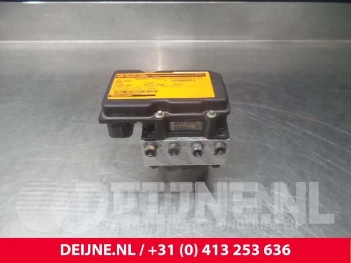 Begagnade ABS-pump Fiat Scudo Pris € 36,30 Inklusive moms erbjuds av van Deijne Onderdelen Uden B.V.