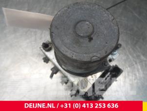 Usados Bomba ABS Peugeot Expert Precio € 242,00 IVA incluido ofrecido por van Deijne Onderdelen Uden B.V.