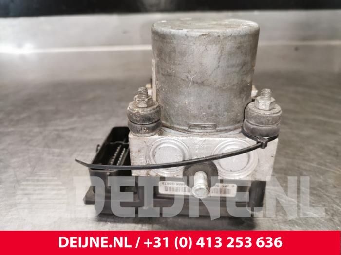 Begagnade ABS-pump Peugeot Boxer Pris € 102,85 Inklusive moms erbjuds av van Deijne Onderdelen Uden B.V.