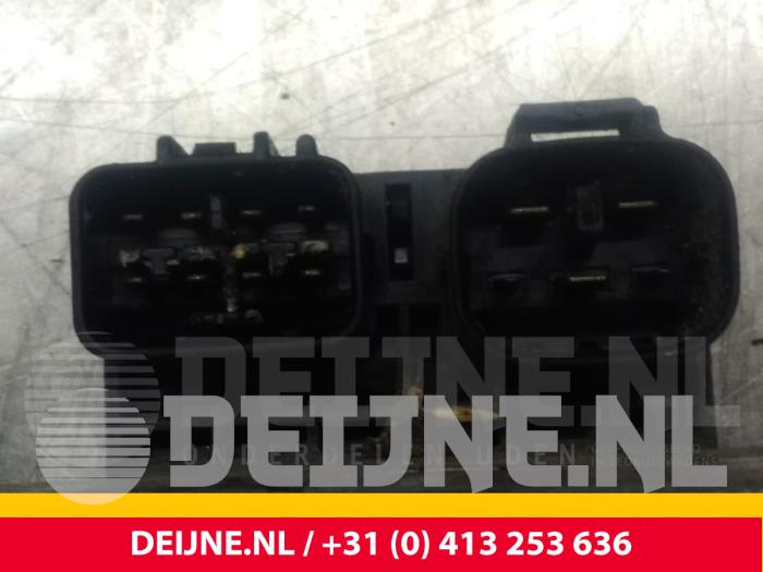 Begagnade ABS-pump Toyota Hiace Pris € 24,20 Inklusive moms erbjuds av van Deijne Onderdelen Uden B.V.