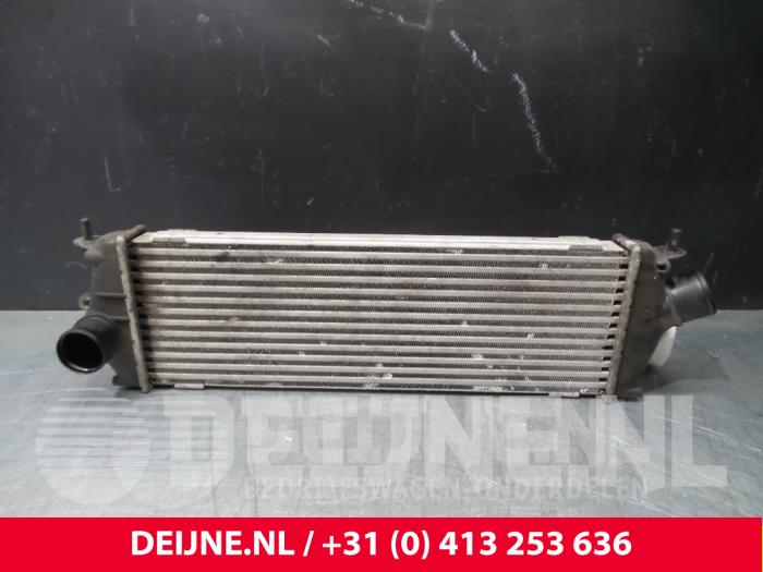 Usados Intercooler Nissan Primastar 2.0 dCi 120 Precio € 48,40 IVA incluido ofrecido por van Deijne Onderdelen Uden B.V.