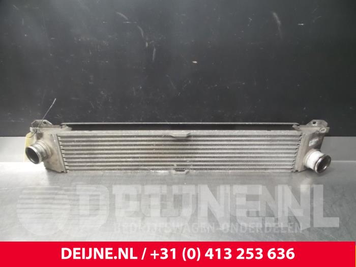 Usados Intercooler Iveco New Daily Precio € 90,75 IVA incluido ofrecido por van Deijne Onderdelen Uden B.V.