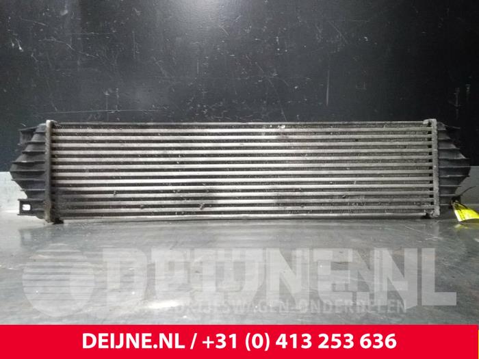Usagé Intercooler Renault Master II (ED/HD/UD) 2.5 dCi 16V 100 Prix € 24,20 Prix TTC proposé par van Deijne Onderdelen Uden B.V.