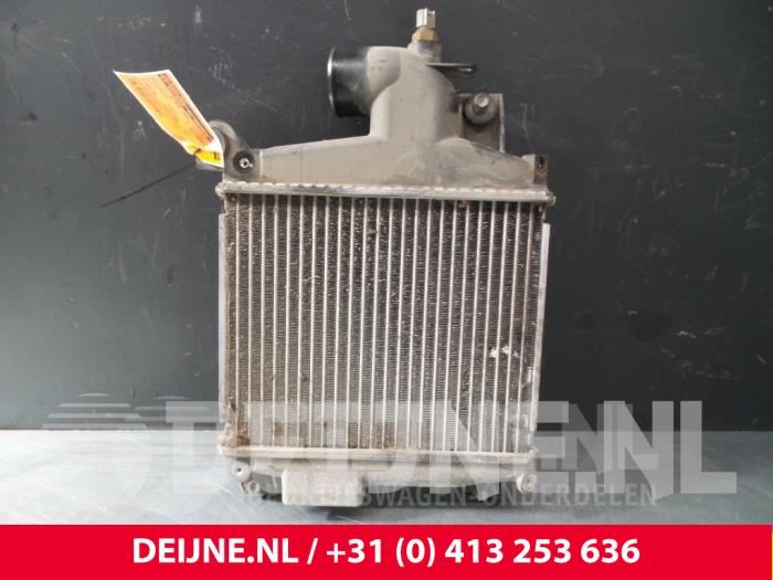 Usados Intercooler Toyota HiAce II 2.5 D4-D 90 Precio € 72,60 IVA incluido ofrecido por van Deijne Onderdelen Uden B.V.