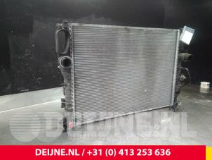 Used Radiator Mercedes E (W211) 2.2 E-220 CDI 16V Price € 45,00 Margin scheme offered by van Deijne Onderdelen Uden B.V.