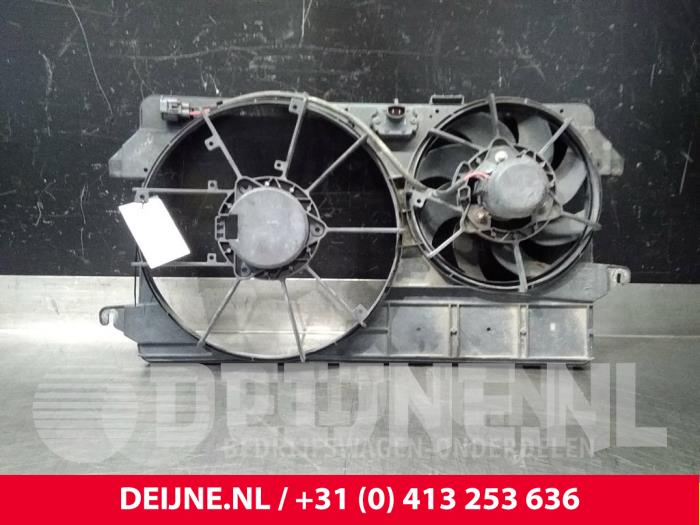 Używane Wentylator Ford Transit Connect Cena € 30,25 Z VAT oferowane przez van Deijne Onderdelen Uden B.V.