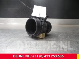 Używane Miernik ilosci powietrza Mercedes Citan (415.6) 1.5 109 CDI Cena € 36,30 Z VAT oferowane przez van Deijne Onderdelen Uden B.V.