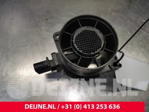 Usados Medidor de flujo de aire Mercedes Sprinter Precio € 66,55 IVA incluido ofrecido por van Deijne Onderdelen Uden B.V.