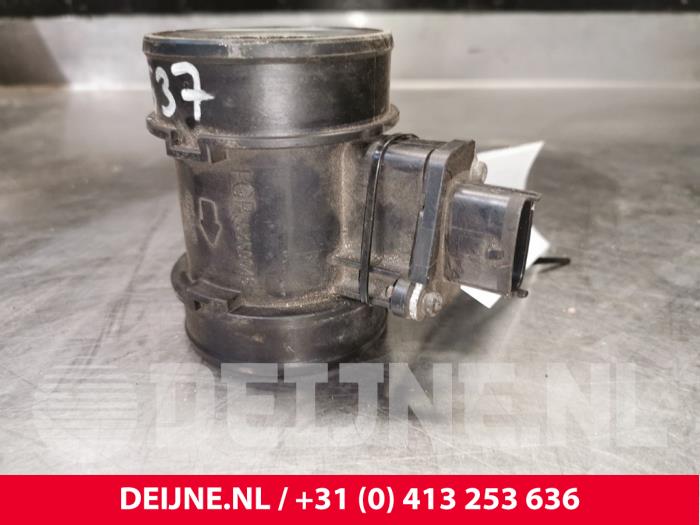 Airflow meter from a Opel Zafira B 2006