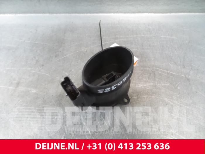 Usagé Débitmètre Peugeot Partner Prix € 30,25 Prix TTC proposé par van Deijne Onderdelen Uden B.V.