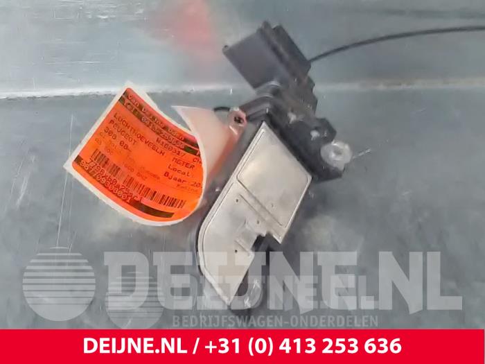 Begagnade Luftflödesmätare Peugeot 308 SW (L4/L9/LC/LJ/LR) 1.6 BlueHDi 120 Pris € 45,00 Marginaltabell erbjuds av van Deijne Onderdelen Uden B.V.