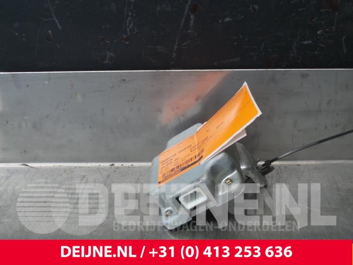 Usagé Ordinateur divers Toyota Hiace Prix € 60,50 Prix TTC proposé par van Deijne Onderdelen Uden B.V.