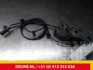 Used Bonnet lock mechanism Volkswagen Passat CC (357) 2.0 TDI 16V 135 Price € 20,00 Margin scheme offered by van Deijne Onderdelen Uden B.V.