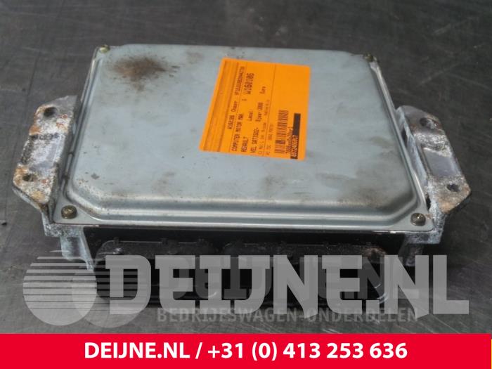 Ordinateur gestion moteur d'un Renault Vel Satis (BJ) 3.0 dCi V6 24V 2006