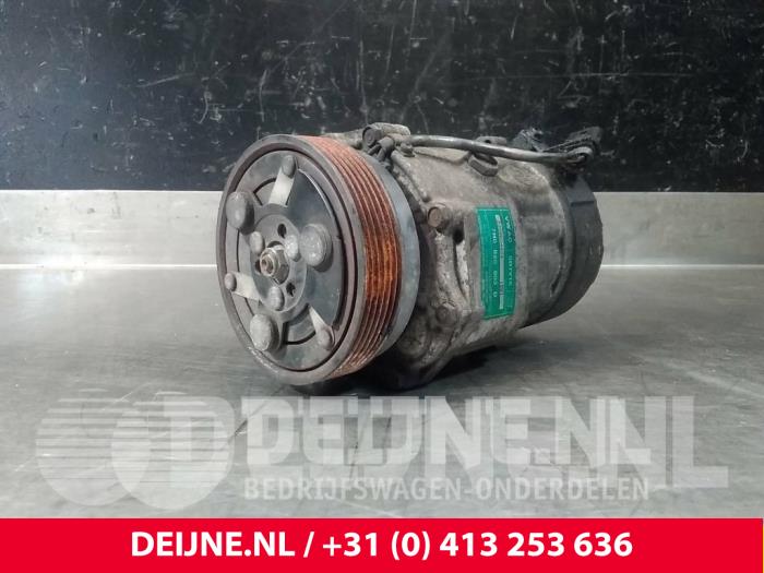 Usagé Compresseur de clim Volkswagen Caddy Prix € 121,00 Prix TTC proposé par van Deijne Onderdelen Uden B.V.