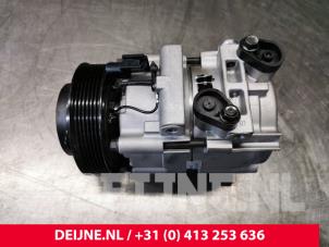 New Air conditioning pump Hyundai H-300 2.5 CRDi Price € 151,25 Inclusive VAT offered by van Deijne Onderdelen Uden B.V.