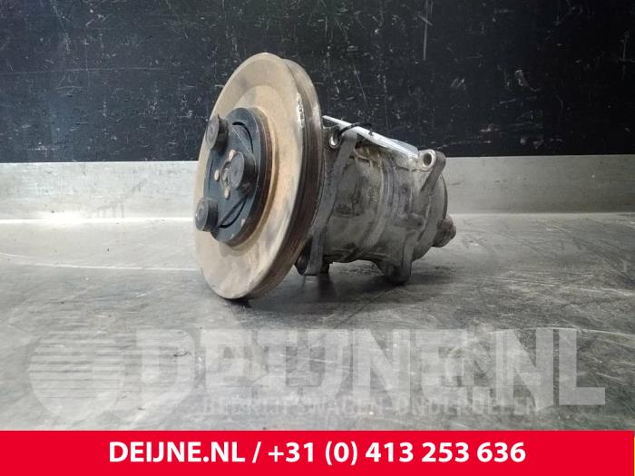 Usagé Compresseur de clim Mitsubishi Canter 3.6 TD Prix € 211,75 Prix TTC proposé par van Deijne Onderdelen Uden B.V.