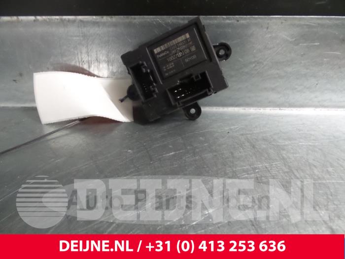 Usagé Module électronique central Ford Fiesta 6 (JA8) 1.0 EcoBoost 12V 125 Prix € 75,00 Règlement à la marge proposé par van Deijne Onderdelen Uden B.V.