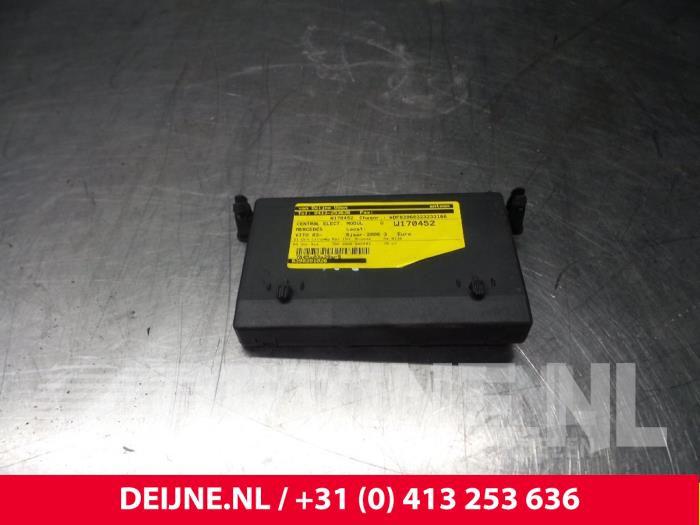 Gebrauchte Central electronic Modul Mercedes Vito Preis € 48,40 Mit Mehrwertsteuer angeboten von van Deijne Onderdelen Uden B.V.