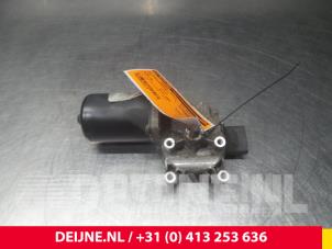 Usagé Moteur essuie-glace avant Fiat Scudo Prix € 84,70 Prix TTC proposé par van Deijne Onderdelen Uden B.V.