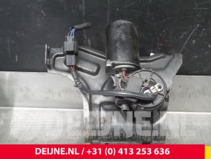 Used Front wiper motor Hyundai H200 Price € 48,40 Inclusive VAT offered by van Deijne Onderdelen Uden B.V.