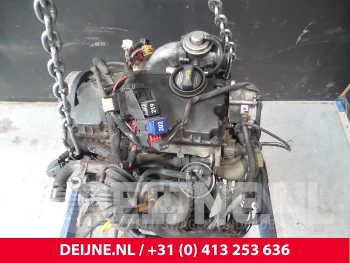 Engine Audi A4 - AVF - van Deijne Onderdelen Uden B.V.