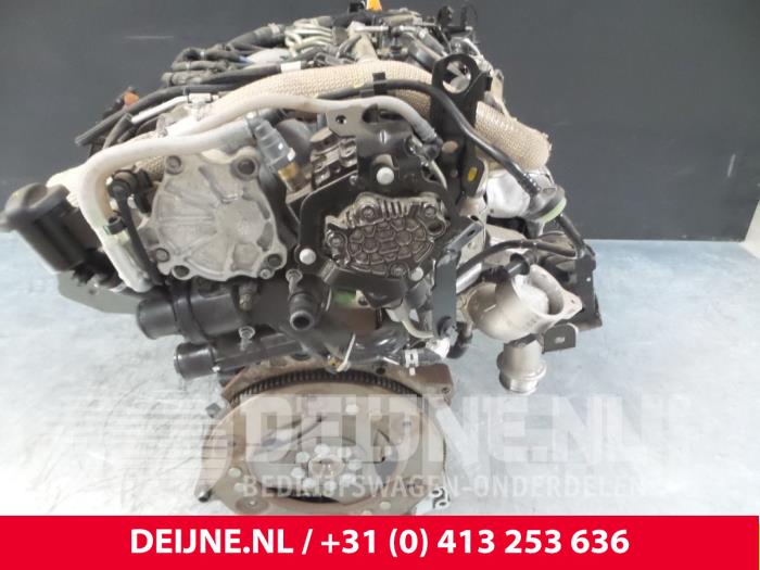 Motor de un Peugeot 5008 2013