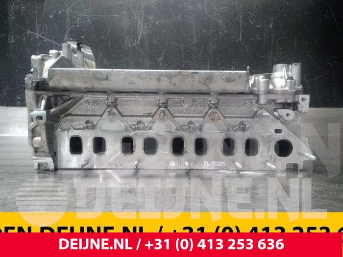Usagé Culasse Mercedes C-Klasse Prix € 484,00 Prix TTC proposé par van Deijne Onderdelen Uden B.V.