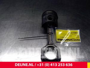 Kolben van een Opel Combo 2013