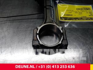 Kolben van een Opel Combo 2013