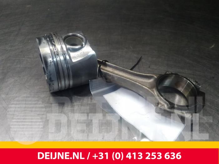 Gebrauchte Kolben Volkswagen Caddy III (2KA,2KH,2CA,2CH) 1.6 TDI 16V Preis € 121,00 Mit Mehrwertsteuer angeboten von van Deijne Onderdelen Uden B.V.