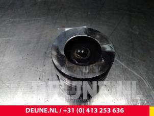 Used Piston Hyundai H300 Price € 60,50 Inclusive VAT offered by van Deijne Onderdelen Uden B.V.