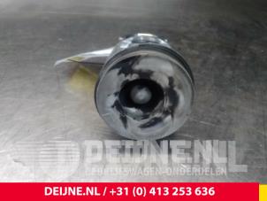 Kolben van een Nissan Cab Star 2005