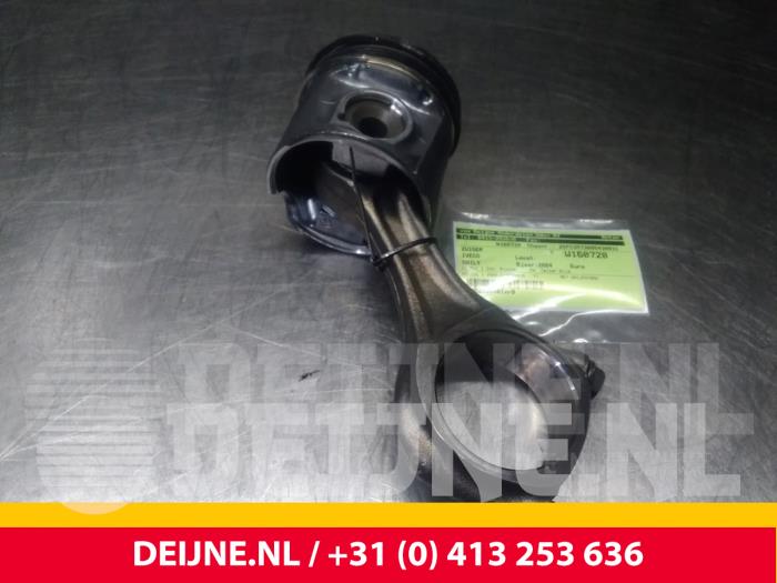 Usagé Piston Iveco New Daily III 29L10 Prix € 84,70 Prix TTC proposé par van Deijne Onderdelen Uden B.V.