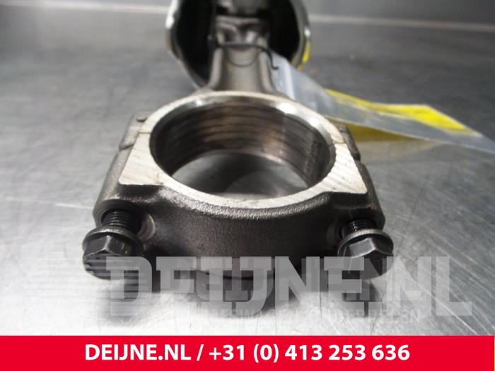 Piston from a Renault Trafic 2006