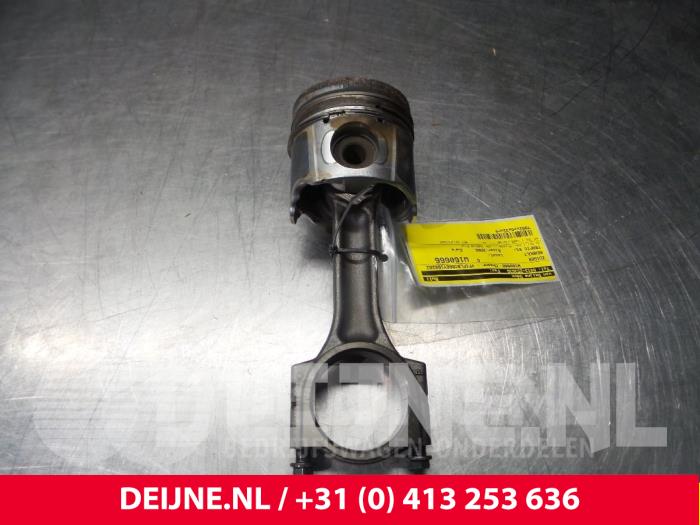 Piston from a Renault Trafic 2006