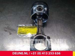 Used Piston Mitsubishi Canter 3.0 Di-D 16V 35 Price € 151,25 Inclusive VAT offered by van Deijne Onderdelen Uden B.V.