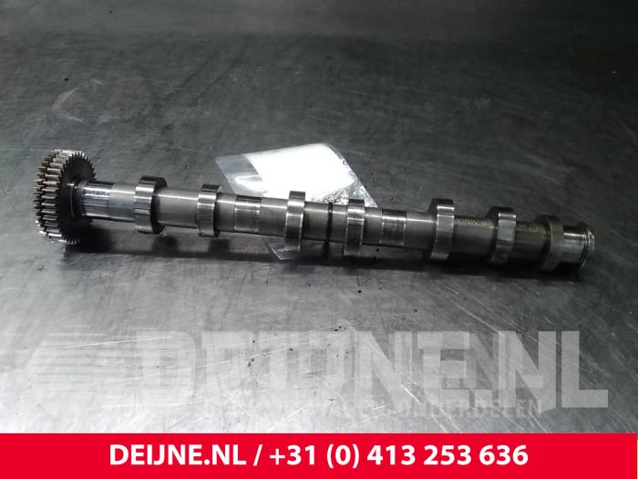 Usagé Arbre à cames Audi A7 Sportback (4GA/4GF) 3.0 TDI V6 24V Quattro Prix € 100,00 Règlement à la marge proposé par van Deijne Onderdelen Uden B.V.