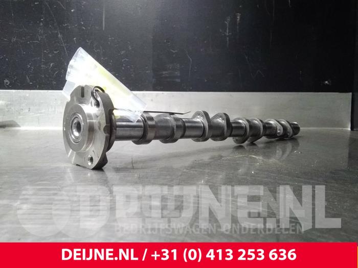 Usagé Arbre à cames Ford Transit Prix € 48,40 Prix TTC proposé par van Deijne Onderdelen Uden B.V.